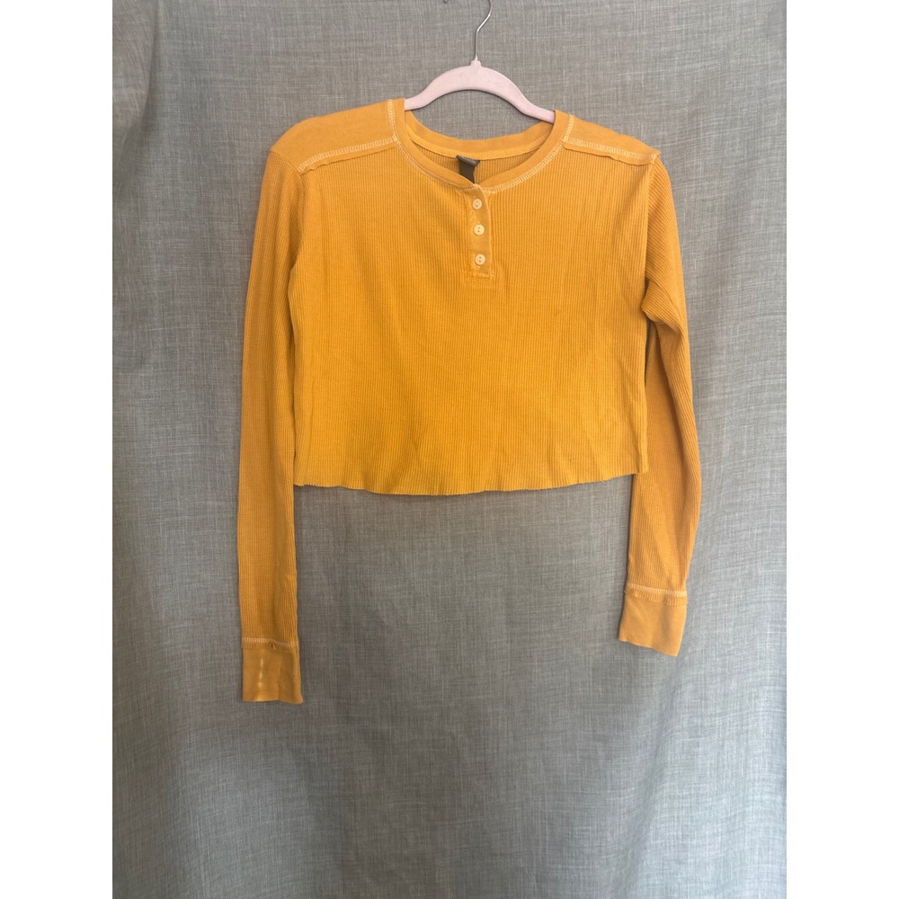 Yellow crop top long sleeve
